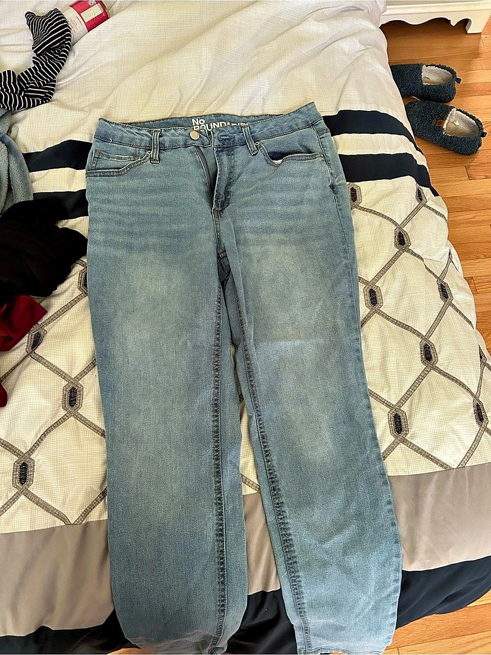 No Boundaries Women's Straight Leg Jeans in Blue size 10